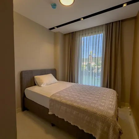 Elegant 2-br With Pool And Sea Access G-4 55